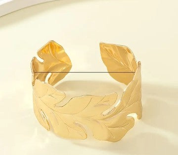 Bracelet 14k Gold Plated Leaf