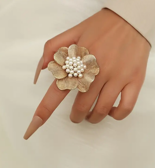 Flower Design Ring